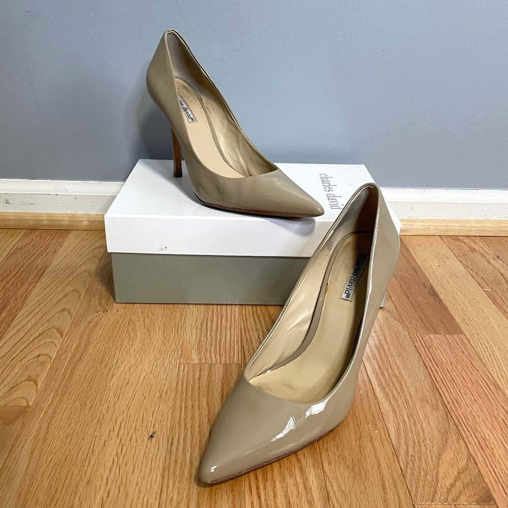 Charles David Sway Taupe Patent Leather Pointed Toe Heels Shoes 9
